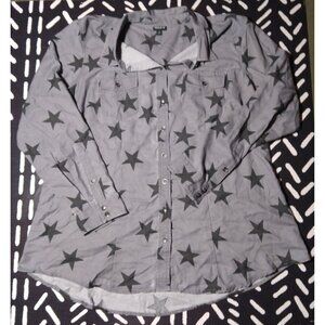 Torrid Gray Star Print Button Down NWOT